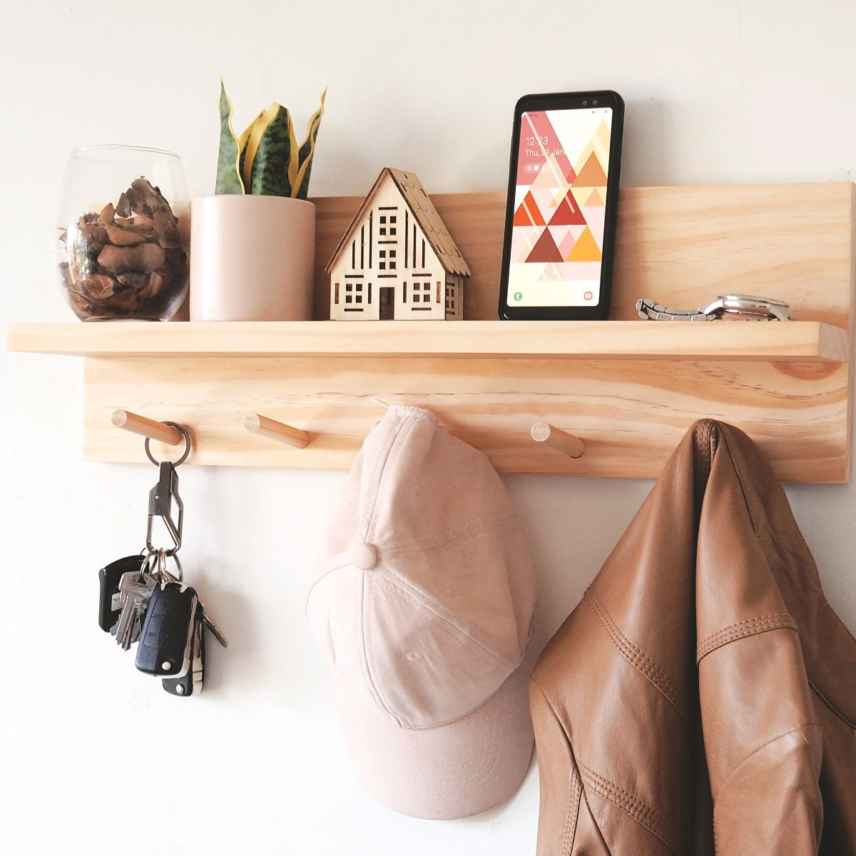 55cm Pine Wood Coat Rack Entryway Organiser Shelf with no mail holder