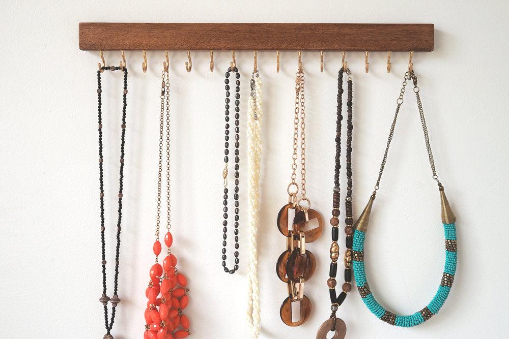 Necklace Holder (Meranti Wood) - Woodyoubuy