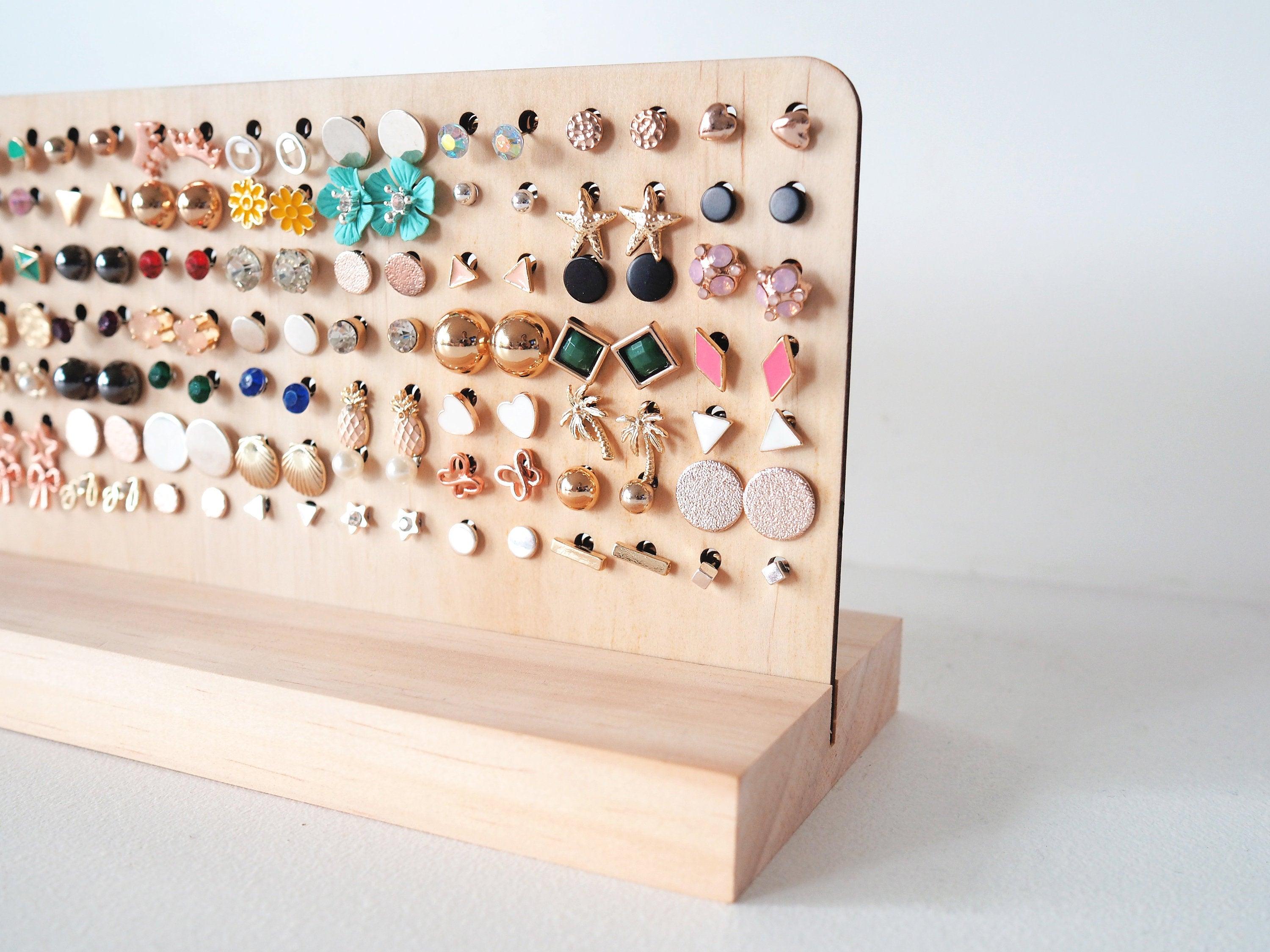 Earring holder outlet stand