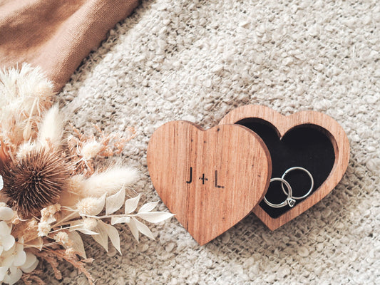 Heart Shaped Box (Oak Wood) - heart wooden ring box, wedding ring box, jewellery box, Valentines Day Gift, Wedding Ring Holder, Gift for her