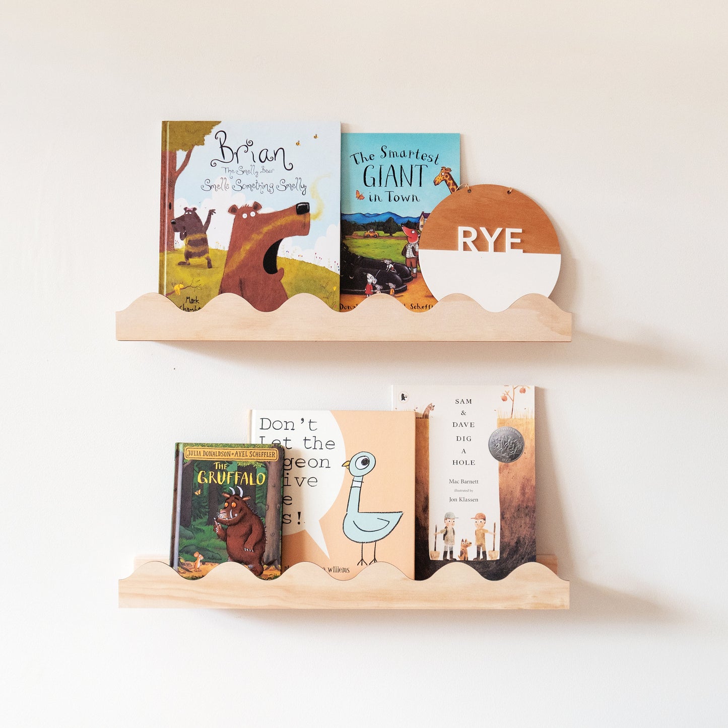 Wavy nursery shelves (1 piece) - Scallop Bookshelf, Picture Ledge, Nursery Shelf, Gift for New Mums, Coastal wall décor